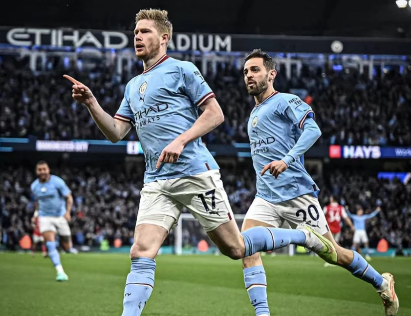 Budoucnost dvou velkých záložníků Manchesteru City